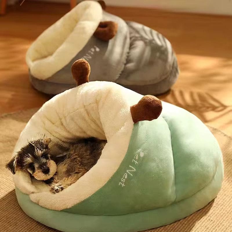 Cozy Slipper Dog Bed – Breathable, Foldable & Machine Washable Dog Bed / Cat Bed